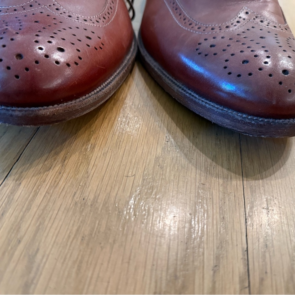 Men's Brown Leather Wingtip Shoes - Picture 3 of 6